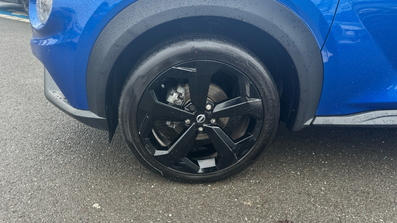 Nissan Juke 1.0 DiG-T Tekna 5dr DCT Petrol Hatchback